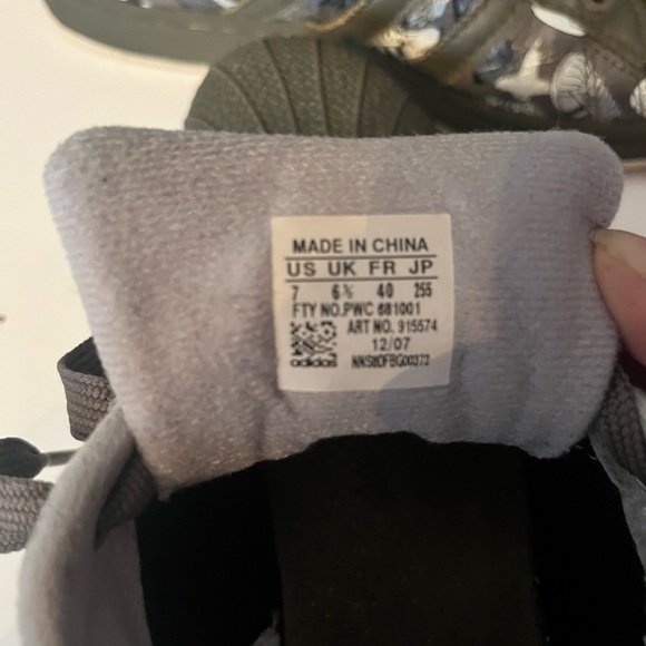 Adidas Limited Edition Superstar  Camo Shoe Size 7 Rare - Picture 7 of 7